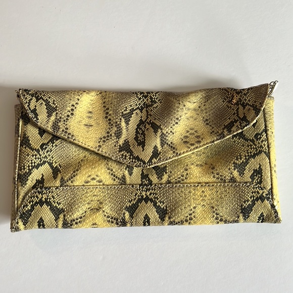 Ann Taylor Snakeskin Clutch - Picture 3 of 11